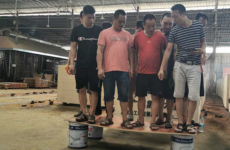 建筑模板怎么選擇？哪些廠家質(zhì)量好一點(diǎn)？
